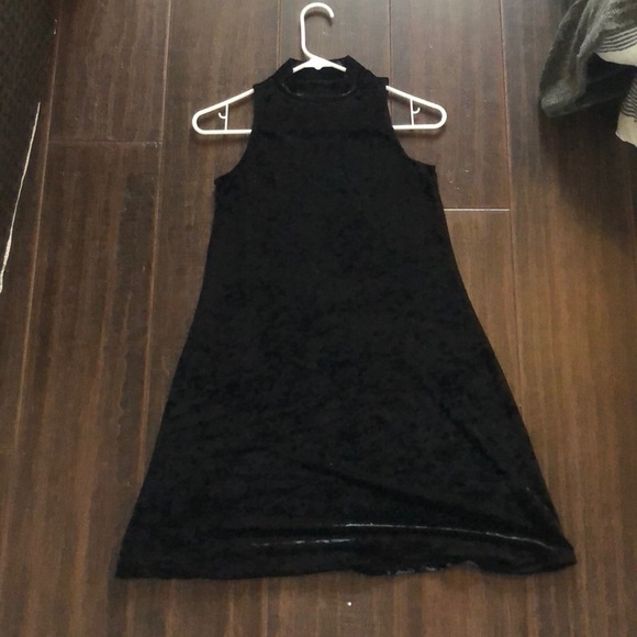 Stretchy velvet Mock neck dress - Picture 4 of 4